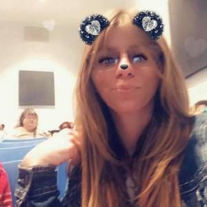 Meet your Posher, Crystal